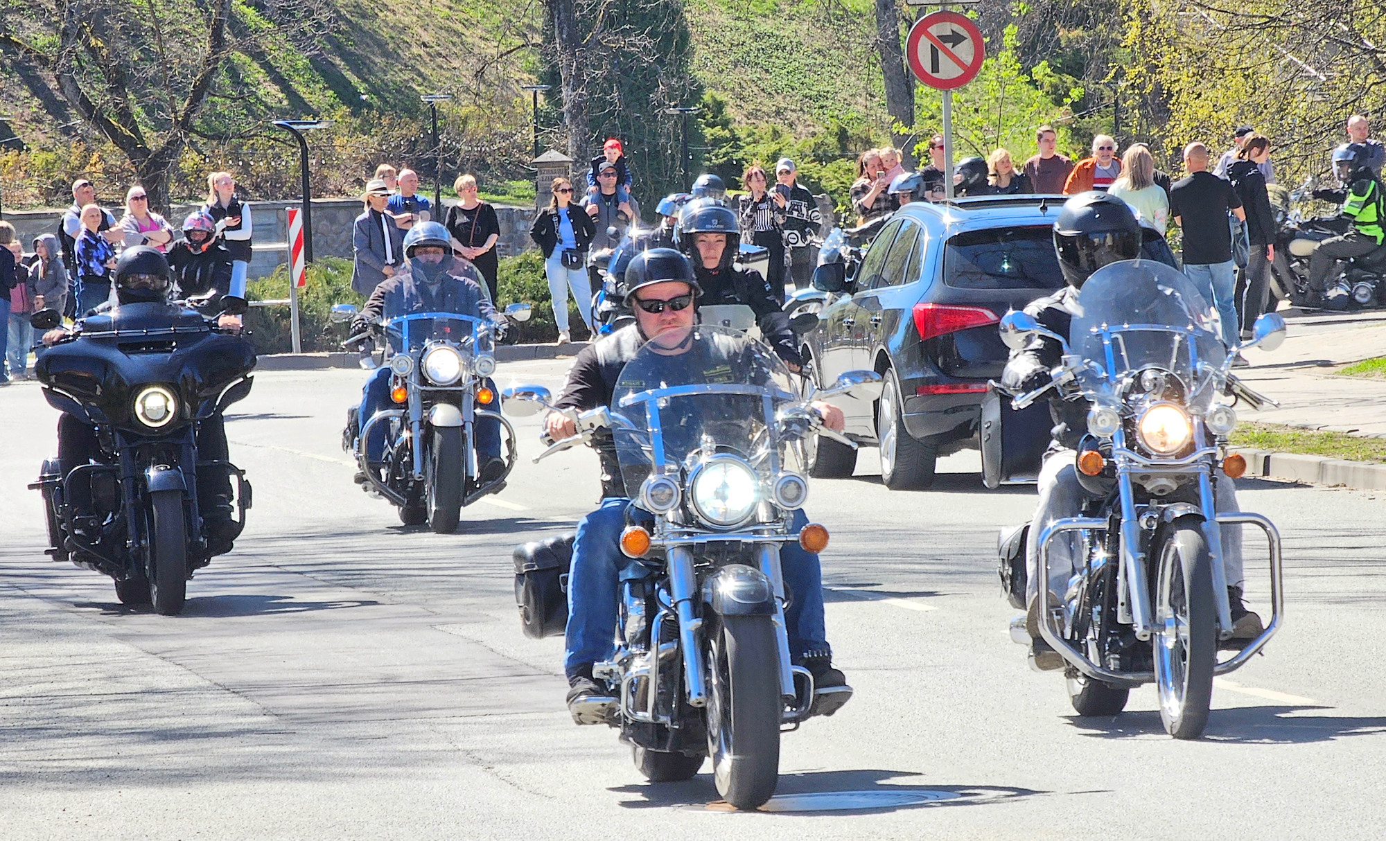 Valmierā jaudīgi aizrūcis Moto pavasaris 2026
