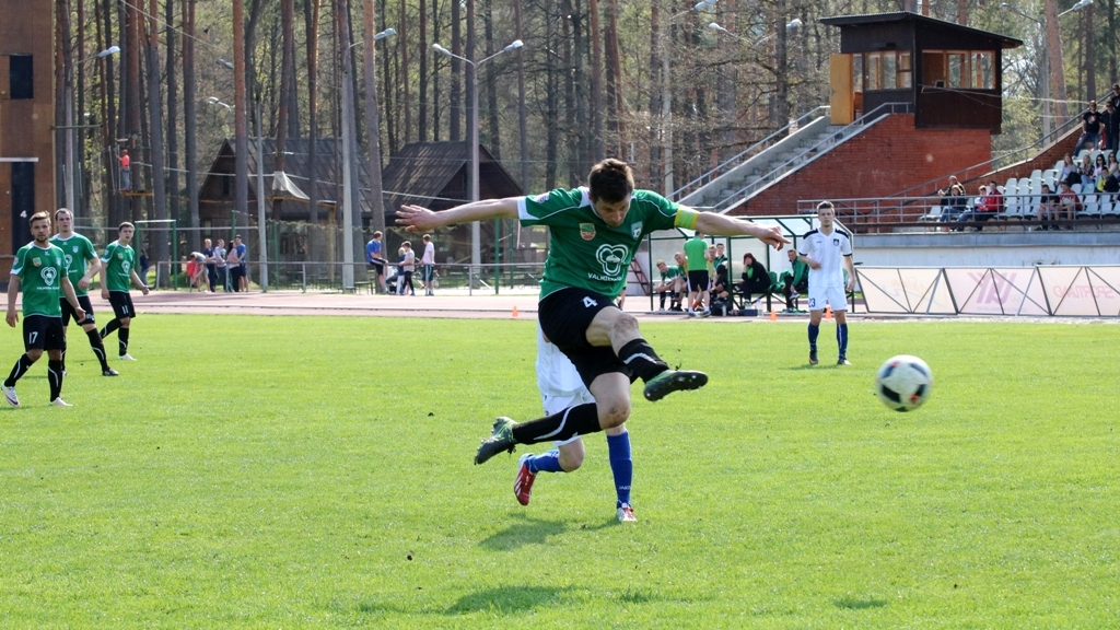 Valmiera uzvar Latvijas futbola grandu — Skonto FC