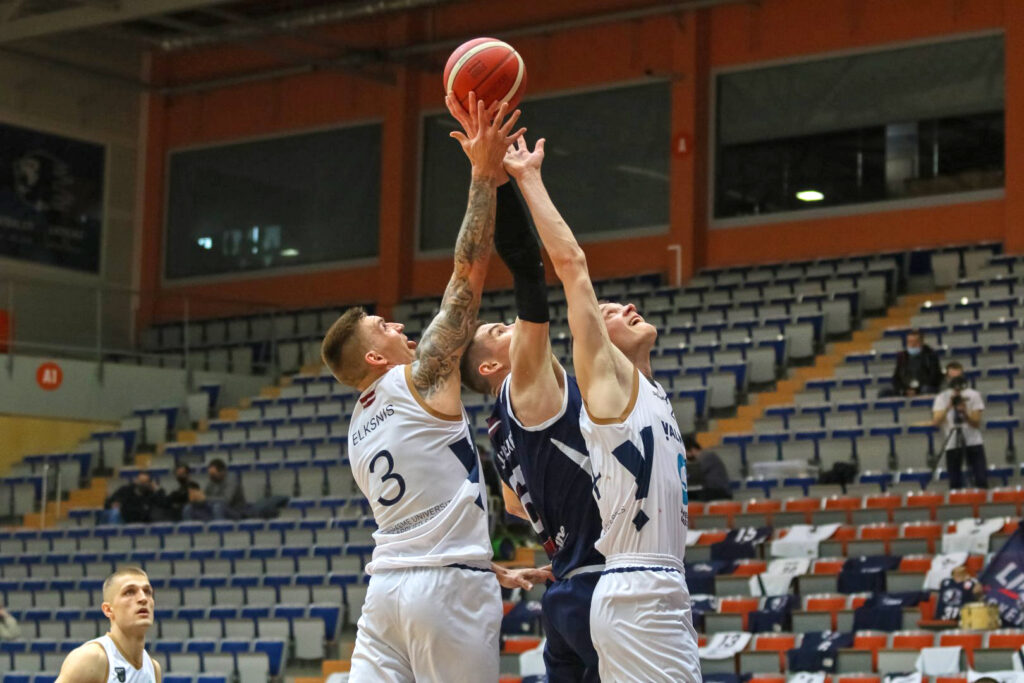 Valmiera var,  un cīņa vēl nav galā…