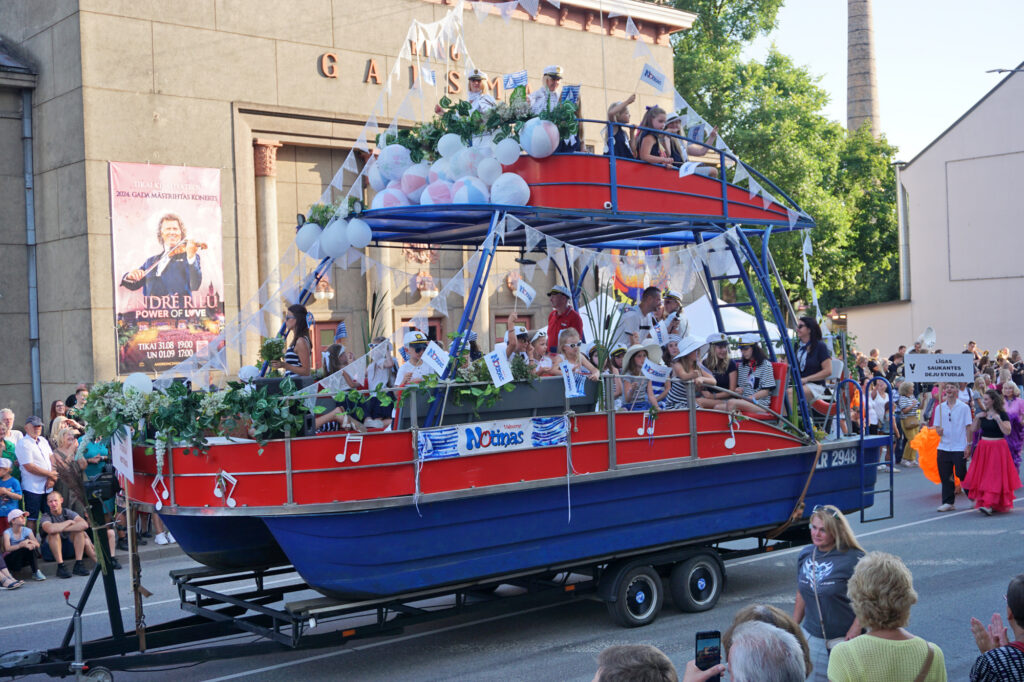 Valmieras 741 noskan ar vērienu
