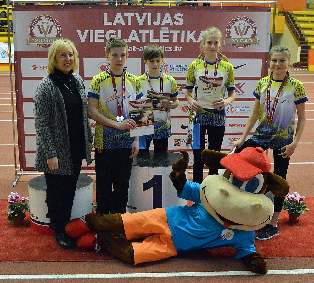 Valmieras BSS audzēkņu starti Latvijas čempionātos vieglatlētikā telpās