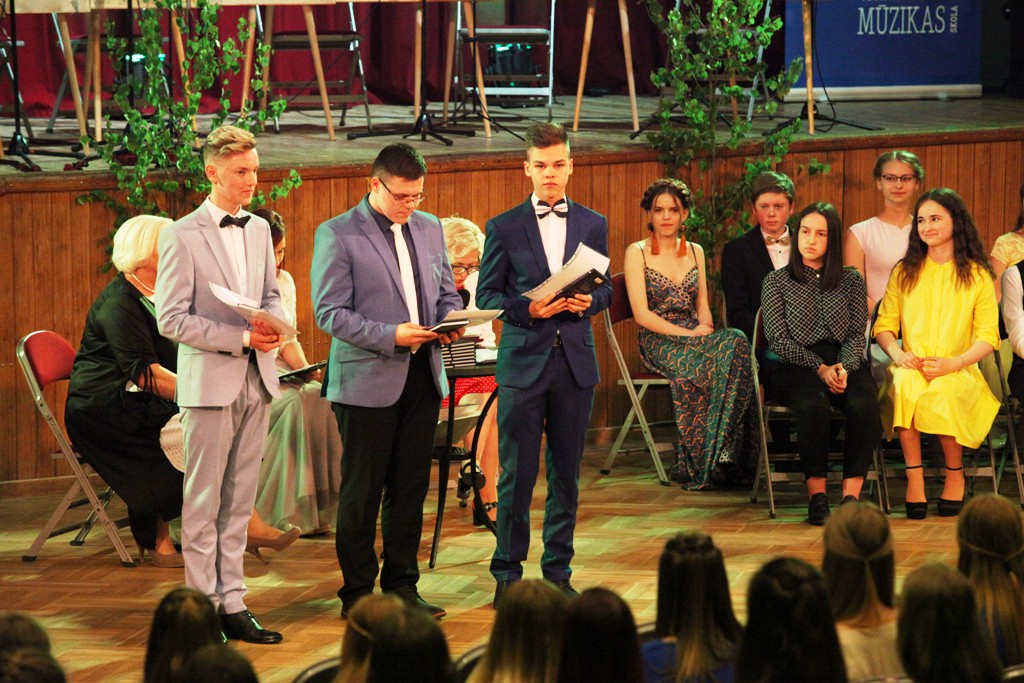 Valmieras Mūzikas skola finiša taisnē