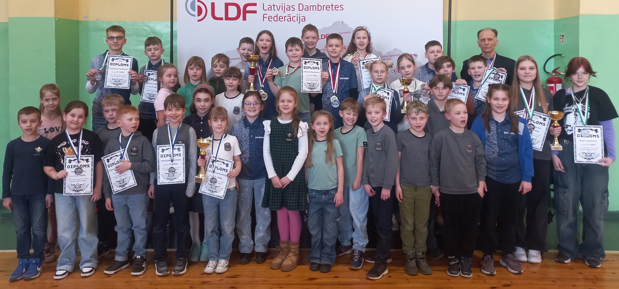 Valmieras dambretisti – Latvijas Skolēnu sporta spēļu čempioni