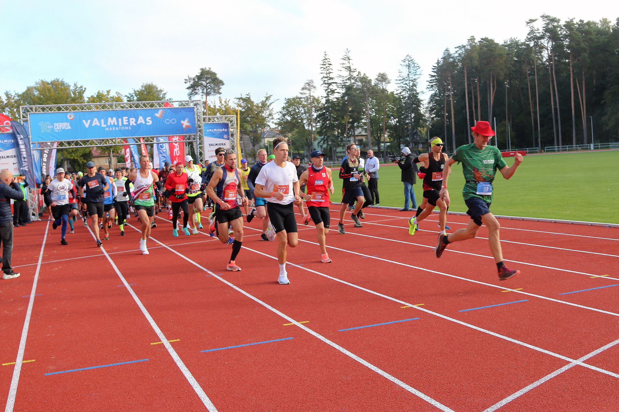 Valmieras maratonā 2021 uzvar Kaimiņš un Krūmiņa