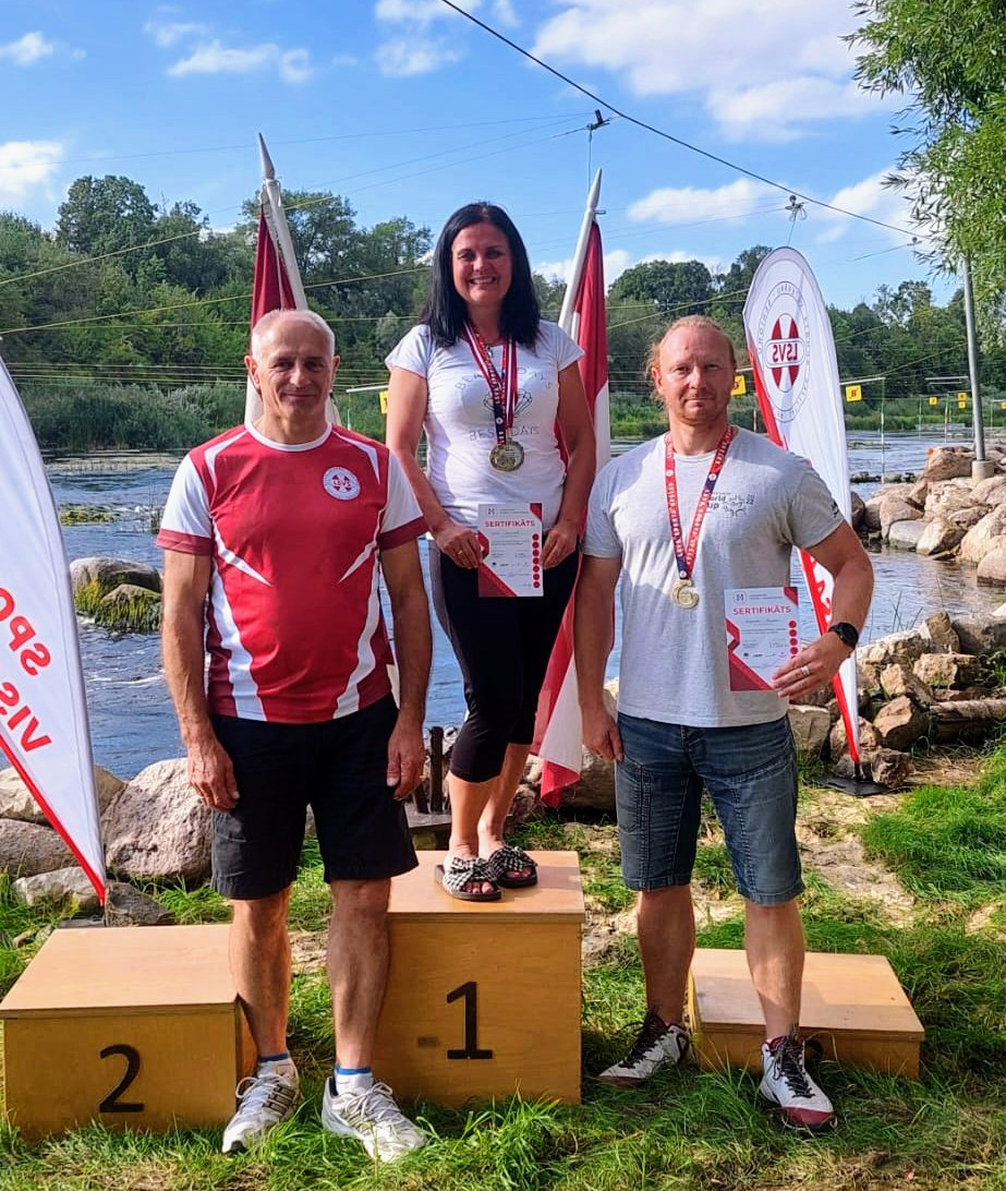 Valmieras novada airēšanas slalomistiem zelts Latvijas pašvaldību sporta spēlēs