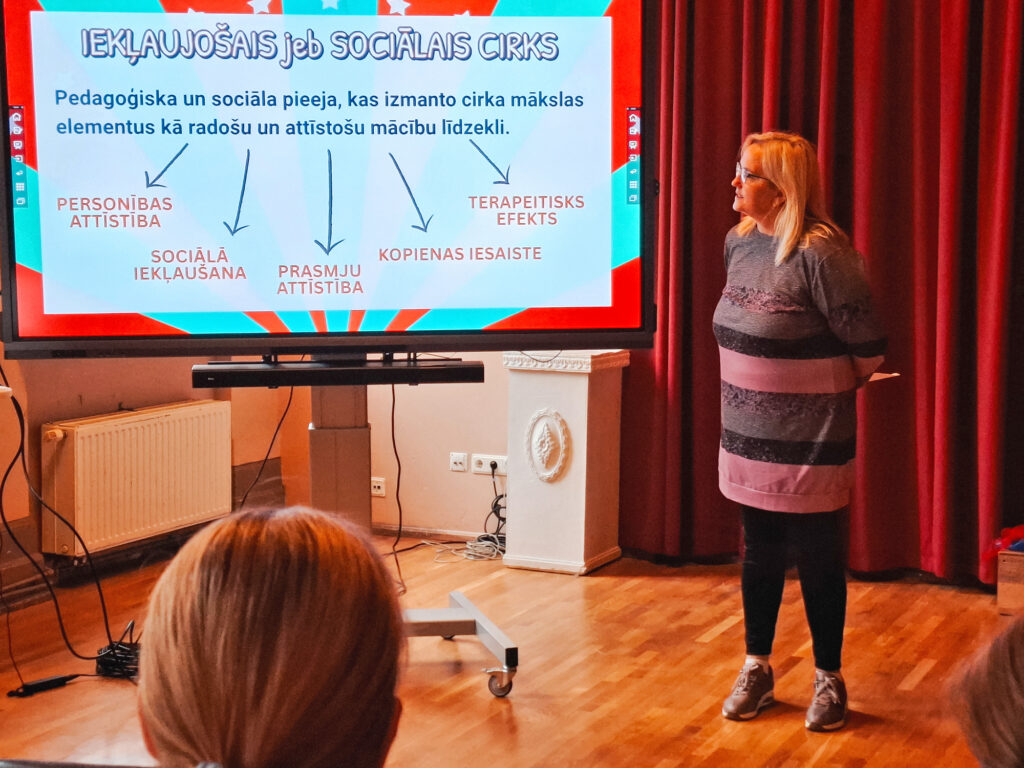 Valmieras novada pašvaldība iesaistās projektā un veido pedagogu profesionālā atbalsta sistēmu