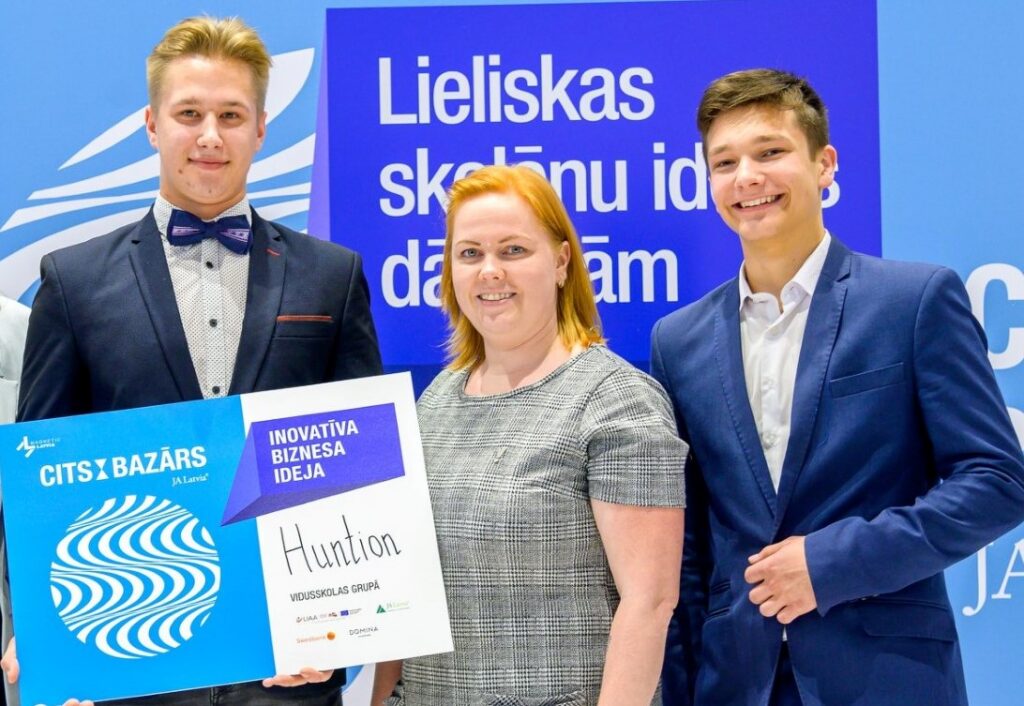 Valmieras tehnikuma jauniešu panākumi Jauno uzņēmēju dienās 2020