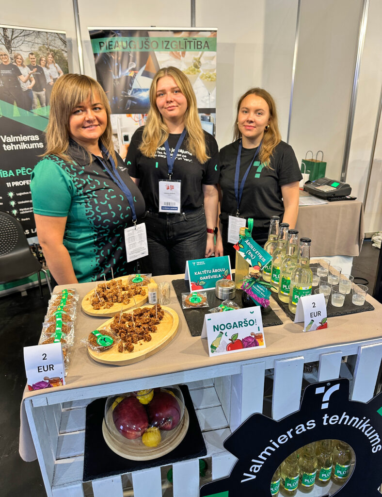 Valmieras tehnikums prezentē inovatīvus produktus pārtikas izstādē «Riga Food 2025»