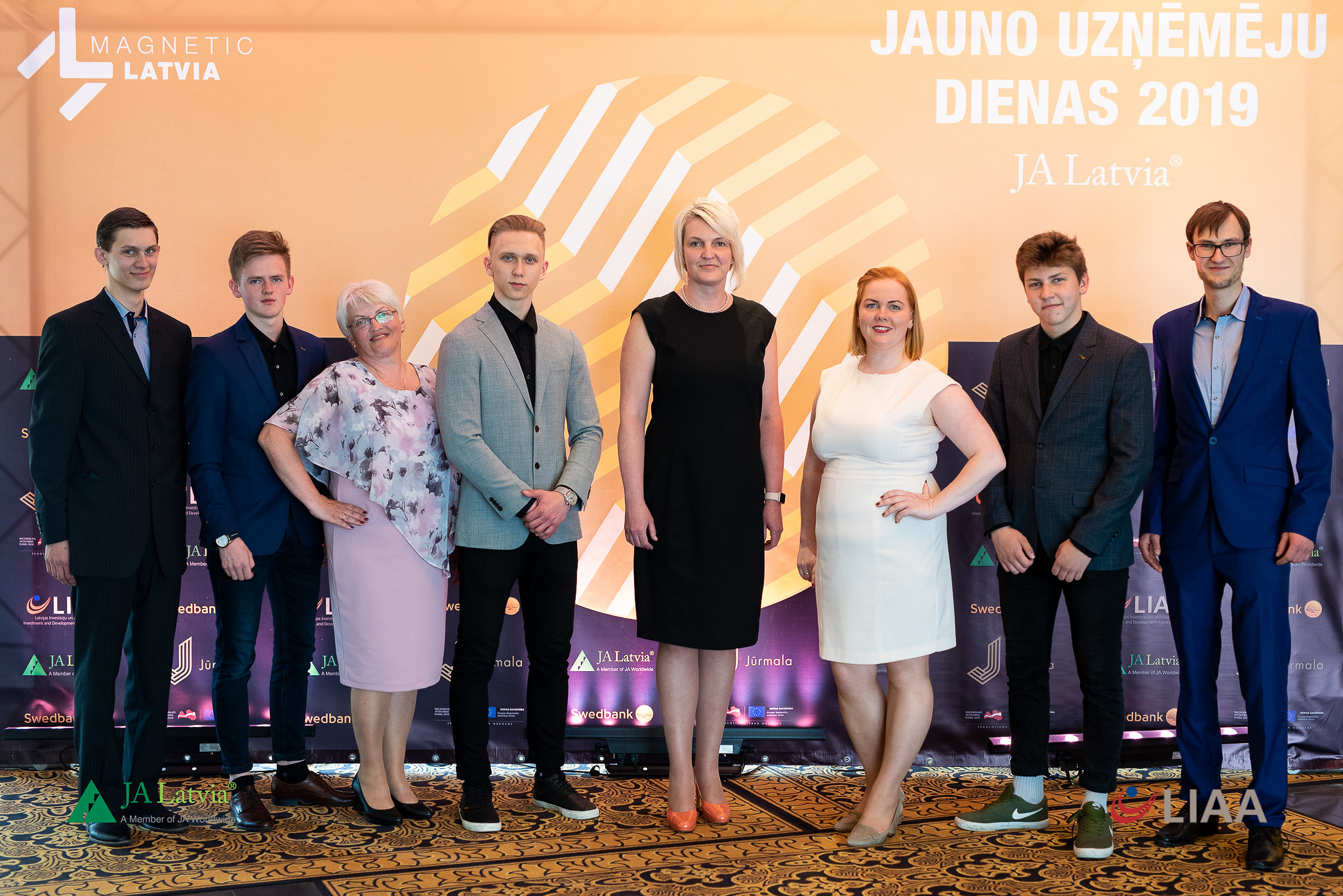 Valmieras tehnikums saņem Eiropas līmeņa apbalvojumu "Uzņēmējdarbības skola 2020"