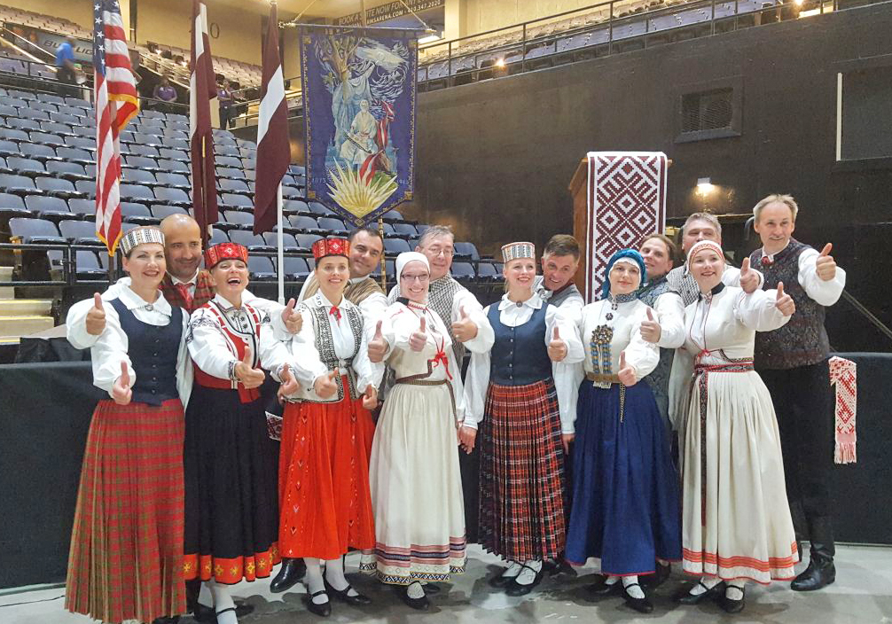 Valmierieši Baltimorā XIV Amerikas latviešu kopienas Dziesmu un Deju svētkos