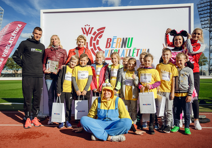 Valmierieši bērnu vieglatlētikas festivālā