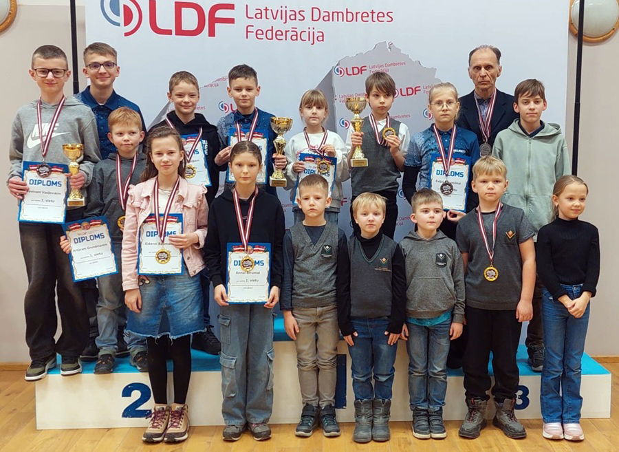 Valmierieši – Latvijas čempioni 64 lauciņu dambretē