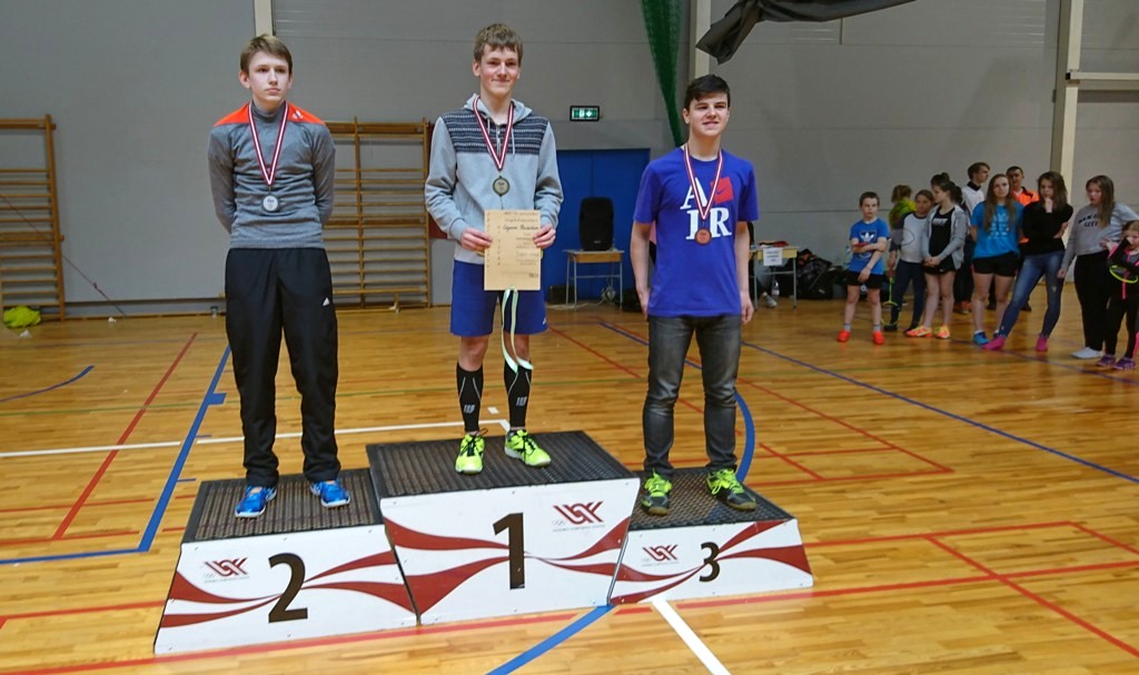 Valmieriešiem veiksmīgs Latvijas čempionāts badmintonā