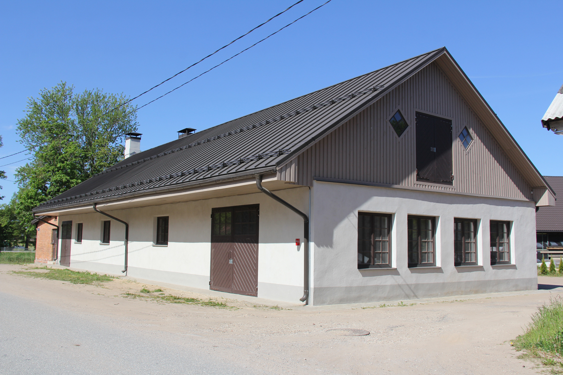 Veiksmīgi attīsta infrastruktūru Kocēnos