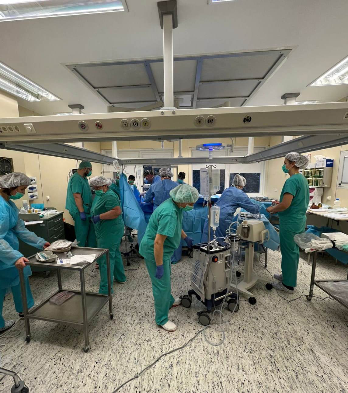 Veikta sarežģīta asinsvadu operācija
