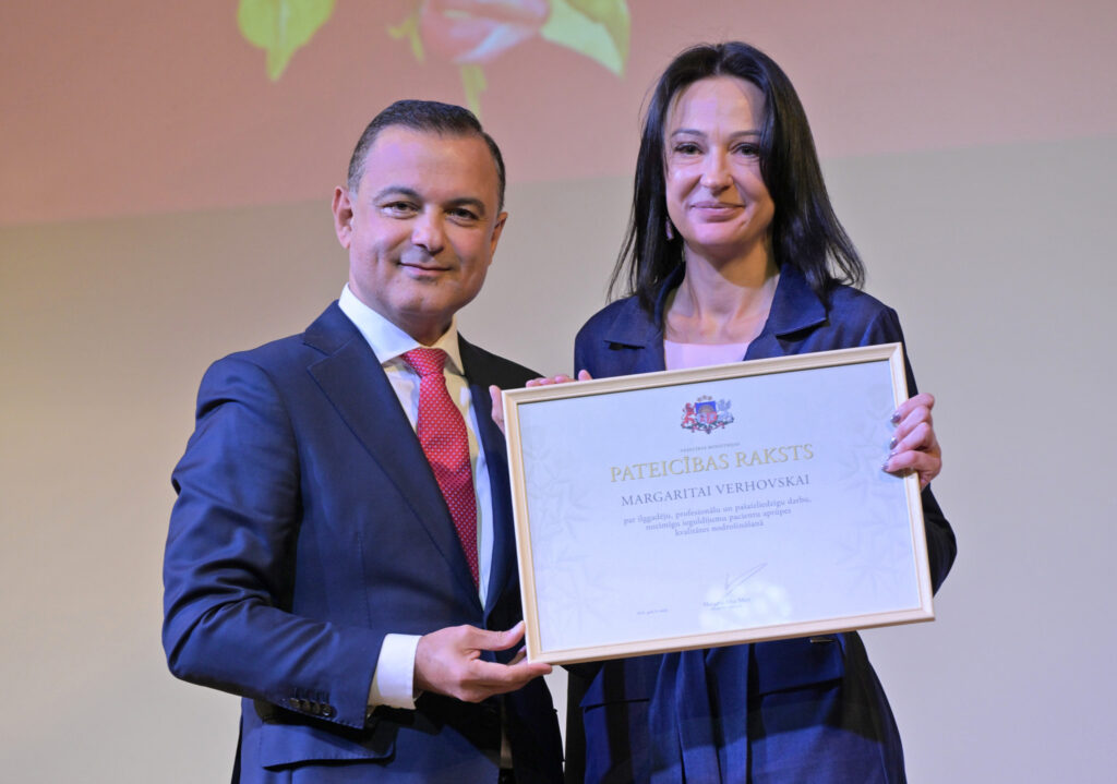 Veselības ministrija godina Strenču slimnīcas speciālistus