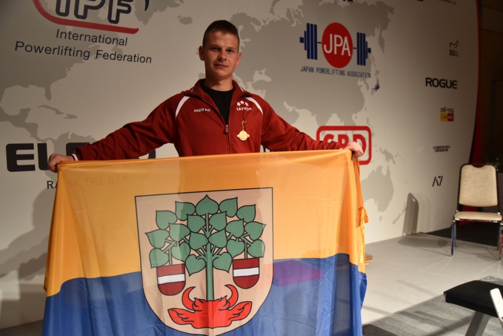 Vēzis, gulbis un līdaka