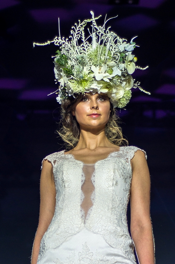 Vidzeme Fashion show modes mākslas “dārzs”