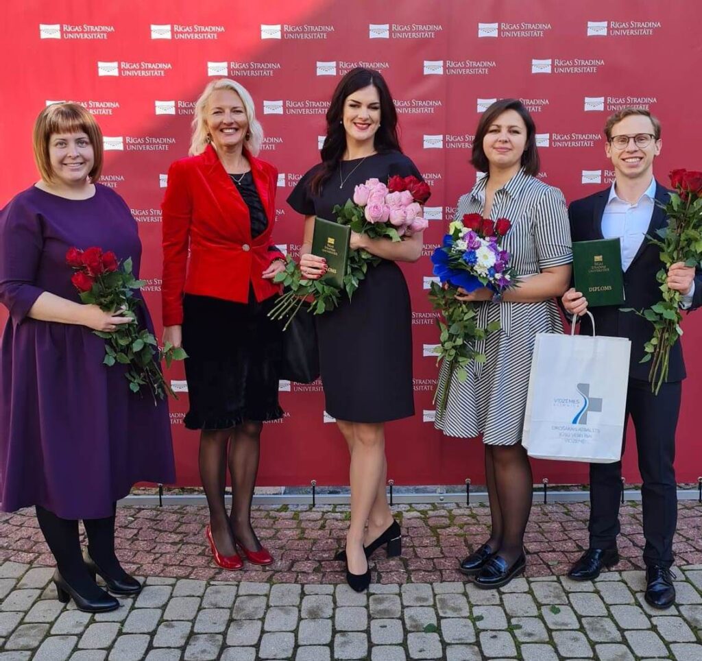 Vidzemes slimnīcas ārstu saimei pievienojas jauni kolēģi