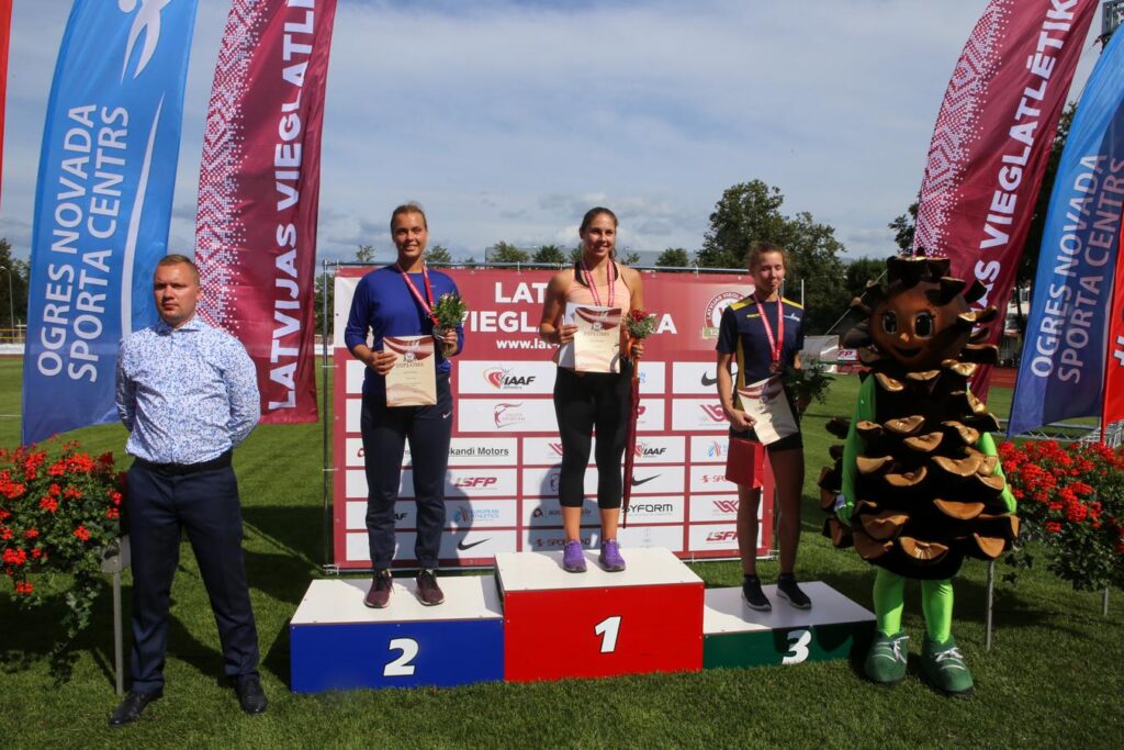 Vieglatlētiem 27 medaļas Latvijas čempionātos