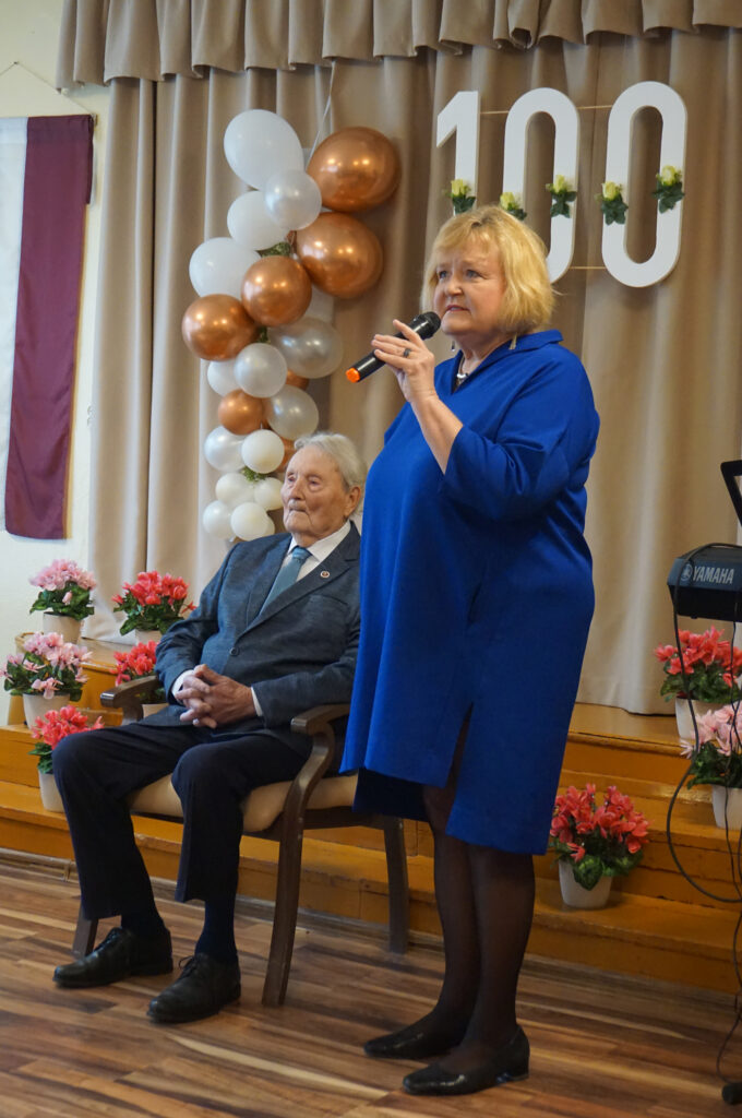 Vizma Maksiņa – starp Kanādu un Latviju