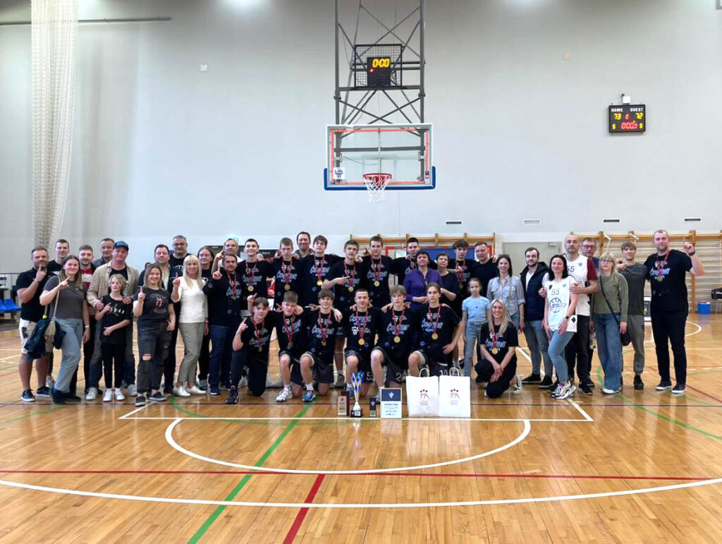 Zelts un sudrabs Bertānu Valmieras basketbola skolai!