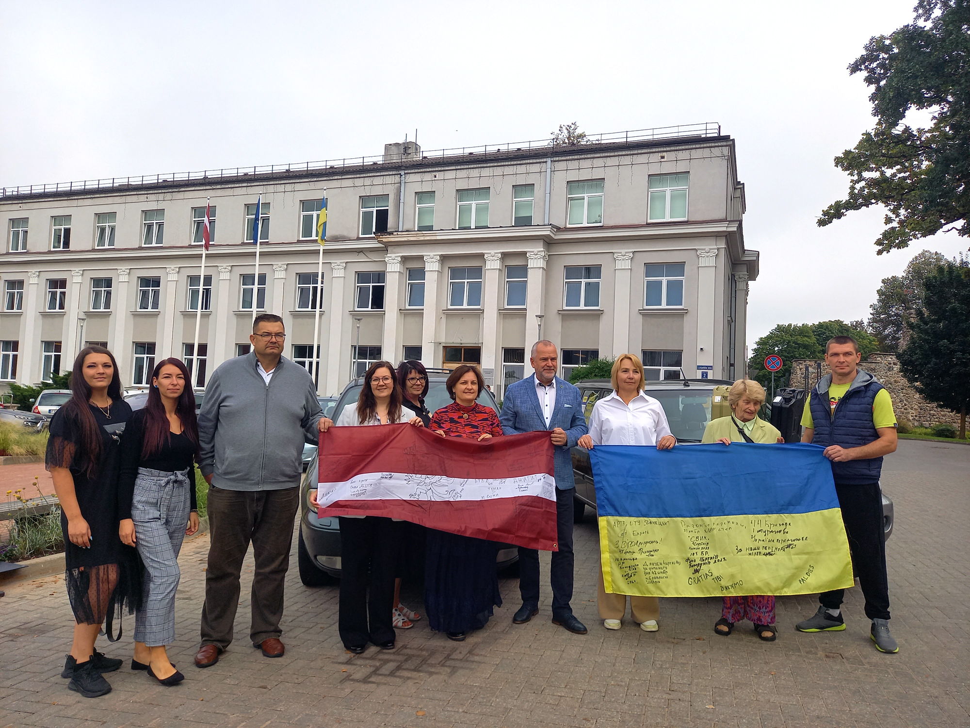 Ziedotais ir ceļā uz Ukrainu
